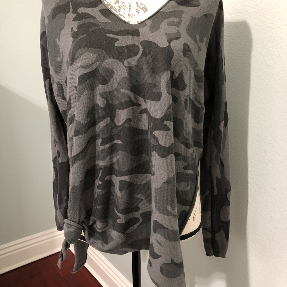 Sexy camouflage sweatshirt side tie